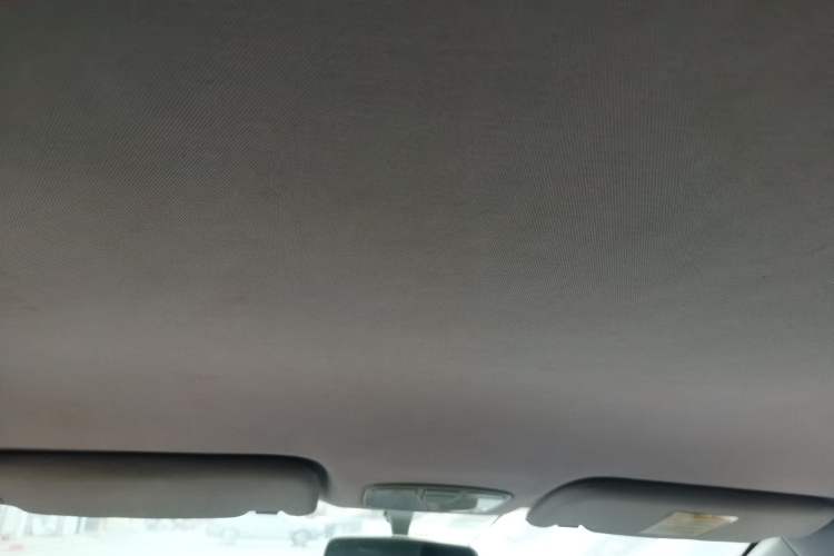 Used Zotye Z300 2014 1.6L Drive-Value Edition Automatic Elite Model
