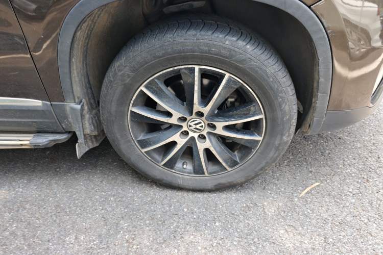 Used Volkswagen Tiguan 2015 1.8TSI Automatic Two-Wheel Drive Luxury Model