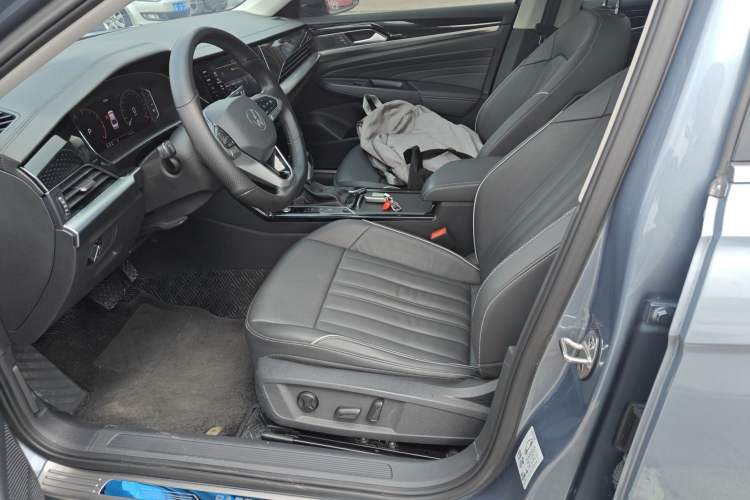 Used Volkswagen Passat 2022 330TSI Starry Elite Edition Left Front Seat