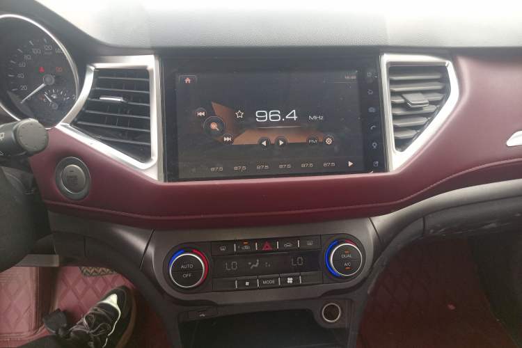 Used Haval H6 Coupe 2019 1.5T Automatic Two-Wheel Drive Luxury Smart Connectivity Version China VI Standard Audio And AC Panel