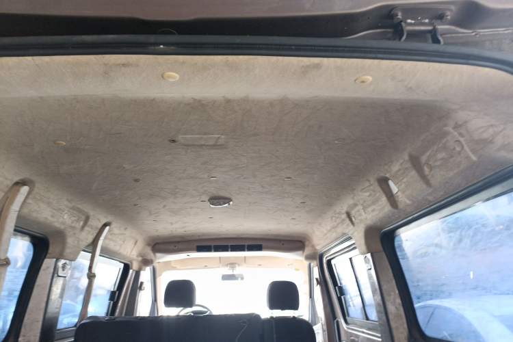 Used CHANGAN KAICHENG Ruixing M70 2018 1.5L Comfort Version Flat-Top Bi-Door DAM15DL Headliner