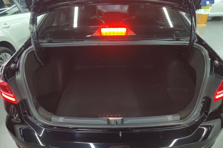 Used Volkswagen Lavida 2019 280TSI DSG Comfort Edition China VI standard Trunk