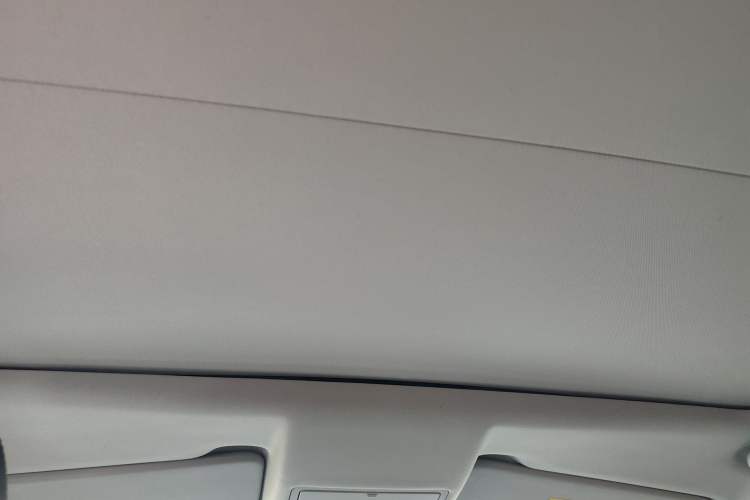 Used Land Rover Discovery Sport 2019 240 PS PURE Edition China V Standard Headliner