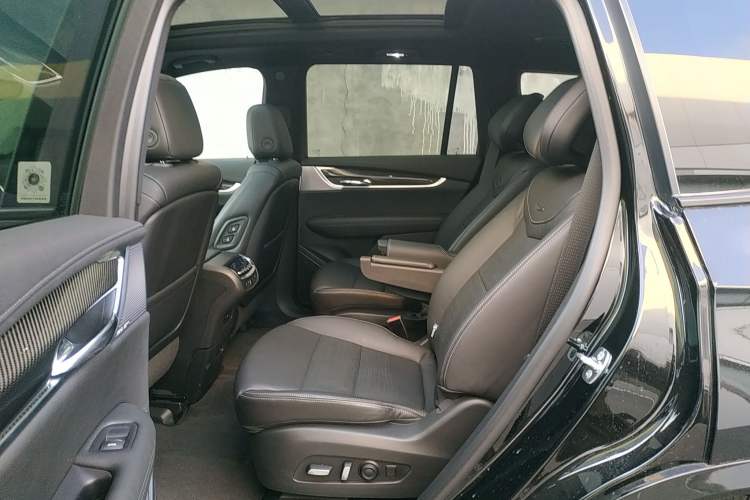 Used Cadillac XT6 2025 2.0T Six-Seater All-Wheel-Drive Prestige Executive Black Label Version