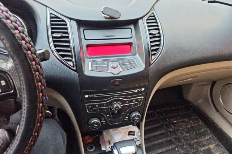 Used Bestune B50 2013 1.6L automatic luxury version