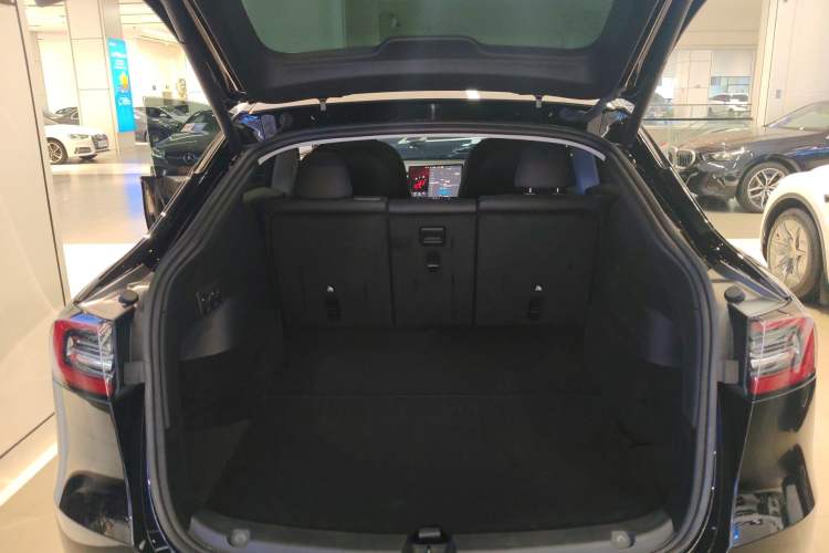 Used Tesla Model Y 2022 Revised Version Long-Range All-Wheel Drive
