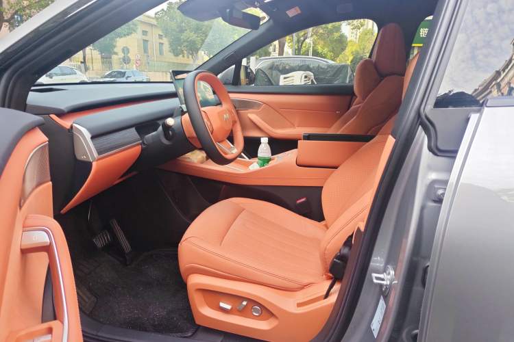 Used ONVO L60 2025 Model—60 kWh Rear-Wheel-Drive Version