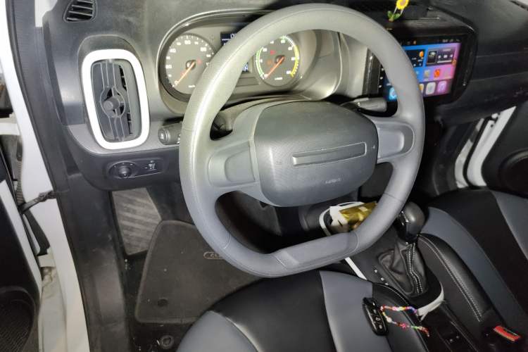 Used Roewe Clever 2022 311km QiQi BoBo Edition