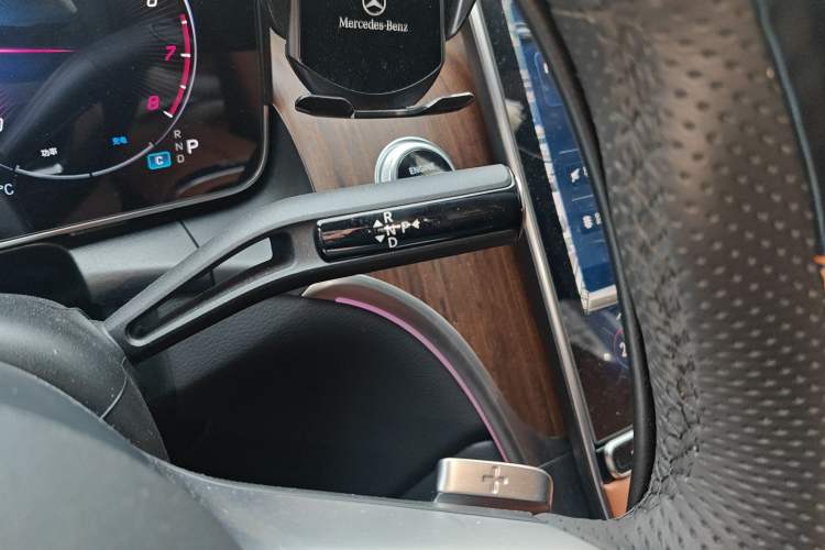 Used Mercedes-Benz GLC 2024 GLC 300 L 4MATIC Dynamic Edition 5-seater
