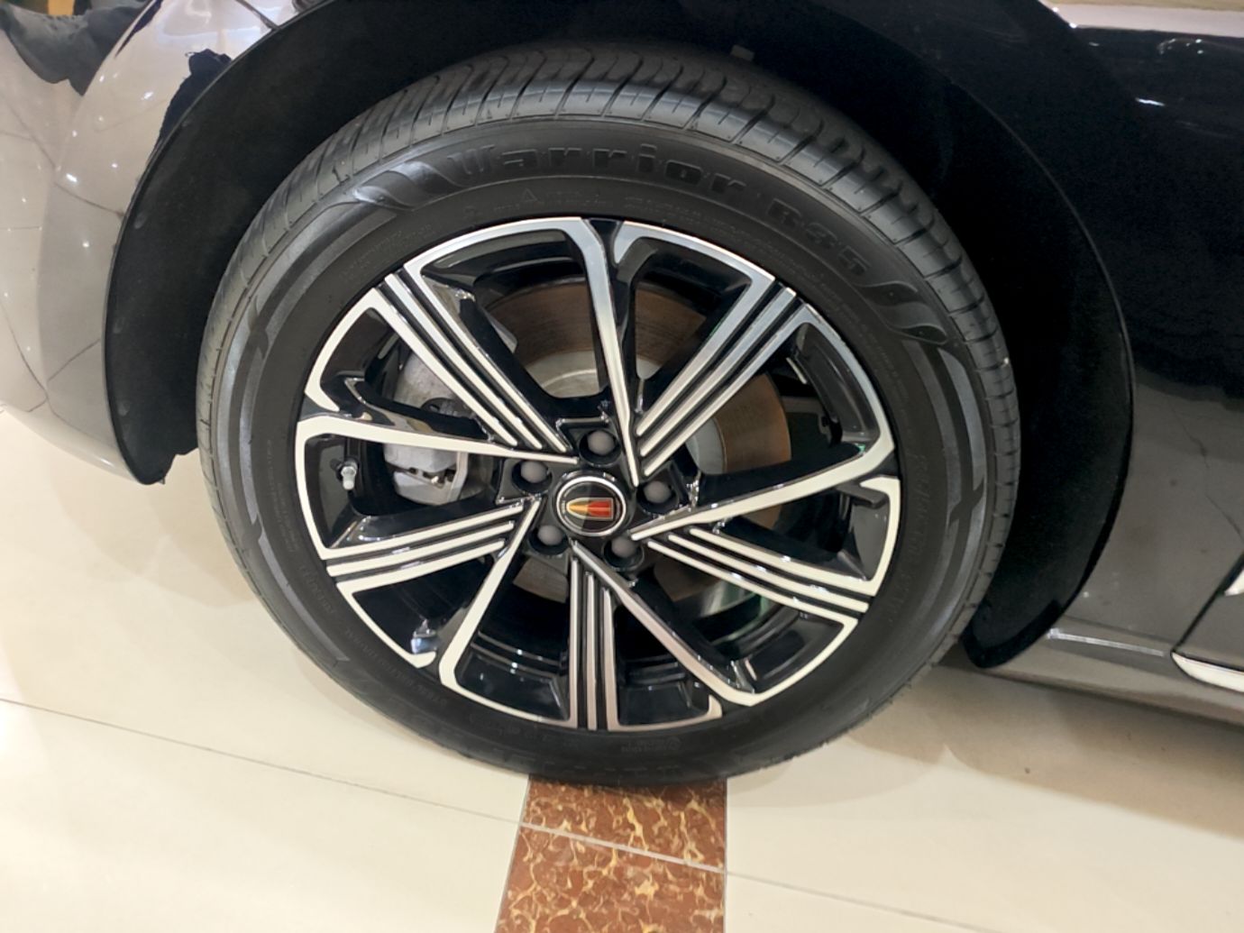 Hongqi H5 PHEV 2025 170 Super Hybrid Version — снимка 10