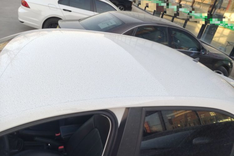 Used Volkswagen Jetta 2015 Value Edition 1.6L Manual Fashionable Style Roof