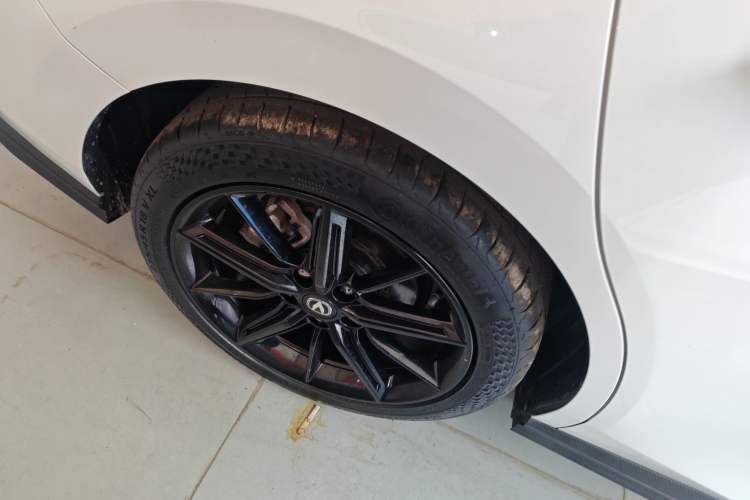 Used Changan UNI-V 2024 1.5T High-Energy Version
