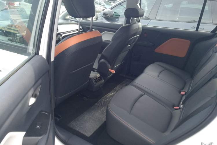 Used Bestune NAT 2023 PRO Comfortable Travel Battery-Swap Version 401km
