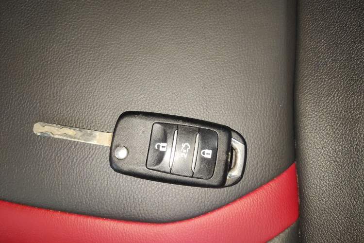 Used Changan CS55 2018 1.5T Manual Colorful Model China V Standard