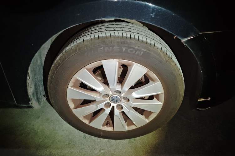 Used Volkswagen Lavida 2013 Restyled Classic 1.6L Automatic Comfort Edition
