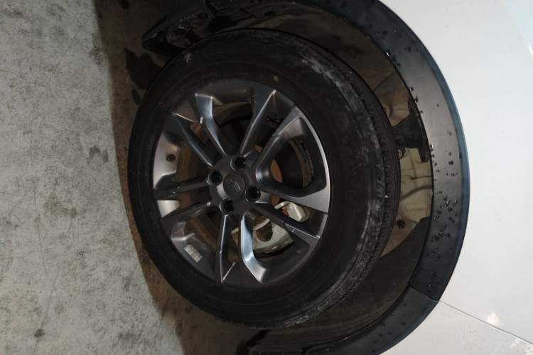 Used Geely Auto Vision X3 2020 1.5L CVT Luxury Model
