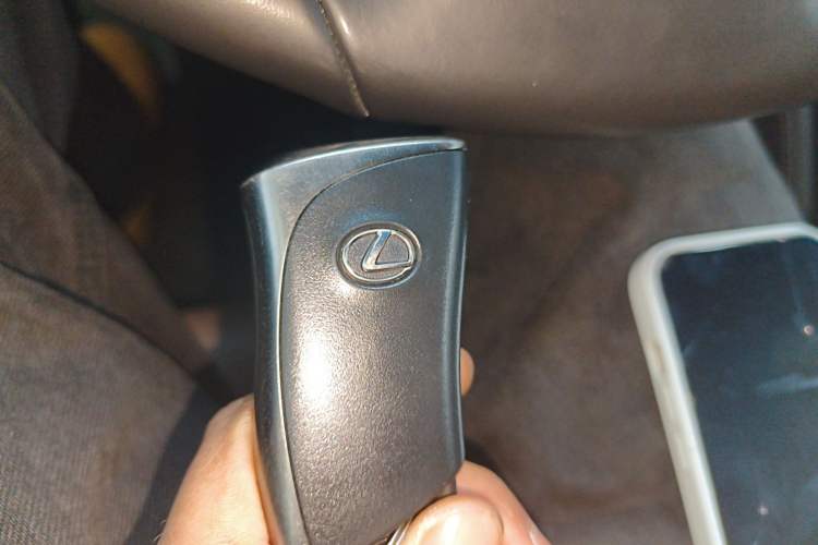 Used Lexus ES 2022 300h Deluxe Edition Vehicle Key