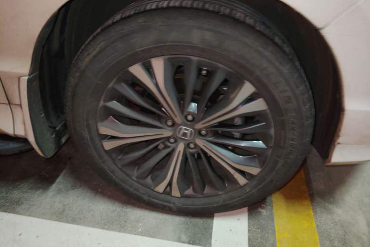 Used Honda UR-V 2020 370TURBO Two-Wheel Drive Luxury Edition
