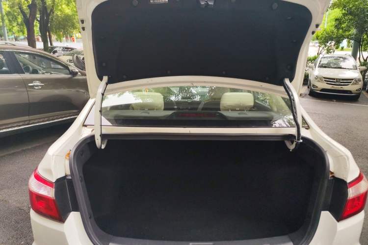 Used CHANGAN Alsvin V7 2016 1.6L Automatic Fun Model China V Standard
