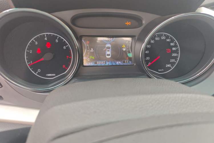 Used BYD G5 2014 1.5TI Manual Luxury Edition