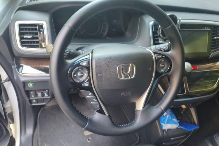 Used Honda Odyssey 2015 2.4L Smart Edition
