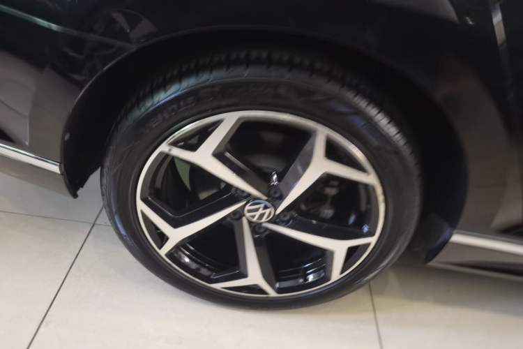 Used Volkswagen Magotan 2023 2 Million Units Limited Edition 280TSI DSG Leading Version