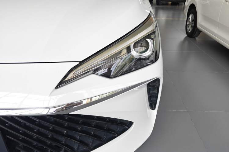 Used Roewe i5 2023 1.5L Manual Comfort Edition