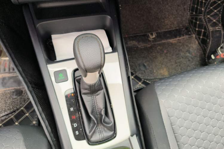 Used Honda Fit 2021 1.5L CVT Trend Edition Gear Lever