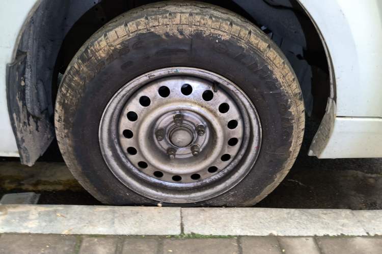 Used Foton Scenic G7 2020 2.4L Commercial Version Long Wheelbase High-Roof 2-Seat Van China VI Emission Standard 4K22D4M