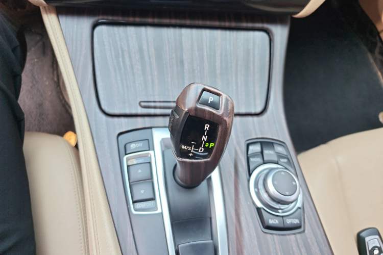 Used BMW 5 Series 2014 520Li Elegant Model