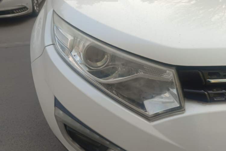 Used JMC Yusheng S330 2016 1.5L GTDi Automatic Two-Wheel Drive Prestige Edition
