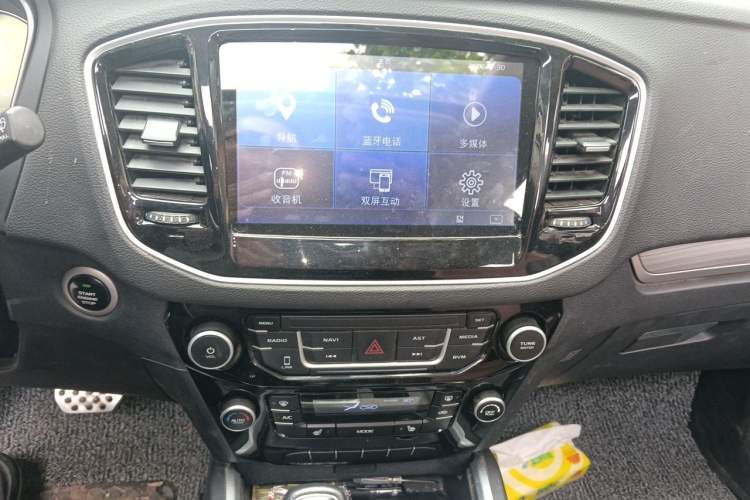 Used Geely Auto Vision X6 2016 1.3T CVT Flagship Model Audio And AC Panel