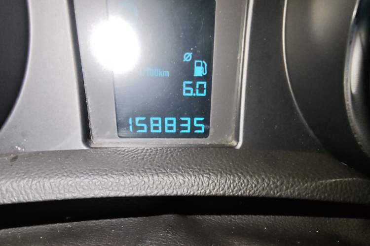 Used Buick Encore 2015 1.4T Automatic Two-Wheel Drive Urban Elite Version
