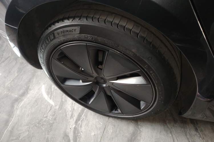 Used Tesla Model 3 2023 Long-Range All-Wheel-Drive Version
