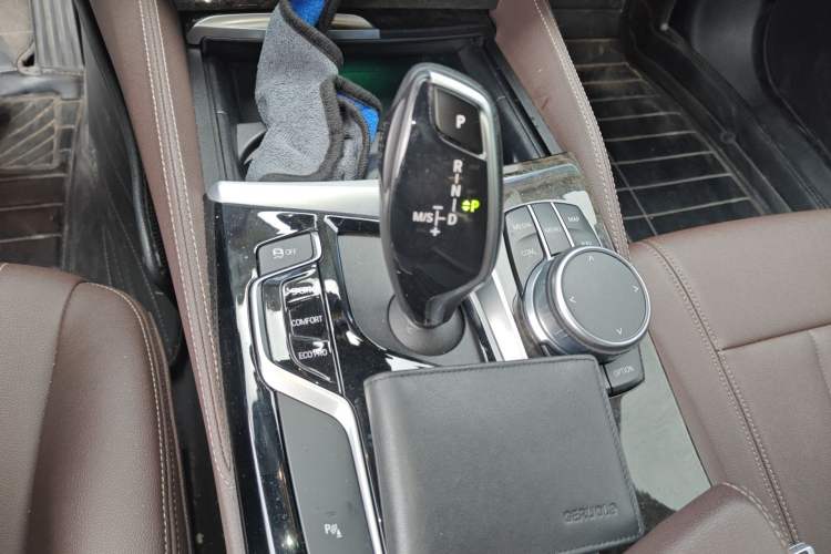 Used BMW 5 Series 2020 525Li M Sport Package