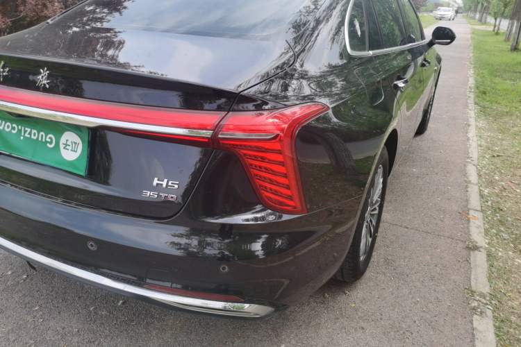 Used Hongqi H5 2025 1.5T DCT Qiyun 500 000th Unit Commemorative Edition Right Rear Taillight
