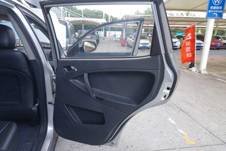 Used Geely Auto SX7 2013 2.0L Manual Elite Edition
