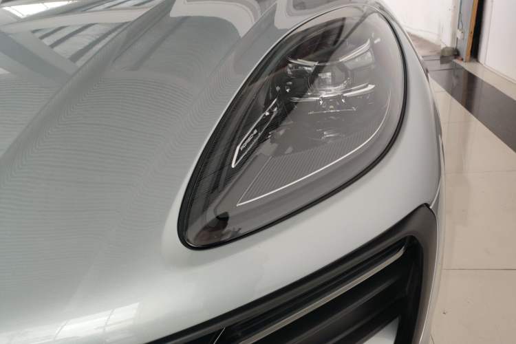 Used Porsche Macan 2022 Macan 2.0T Left Front Headlight