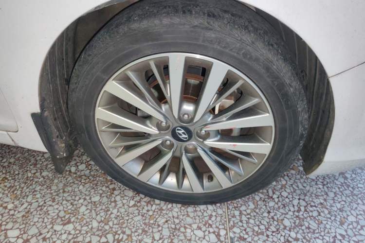 Used Hyundai Mistra 2017 1.8L Automatic Smart GLS China V Standard Right Front Wheel Hub