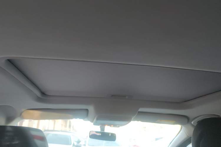 Used Peugeot 3008 2015 2.0L Automatic Classic Edition