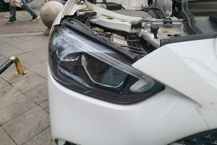 Used Mercedes-Benz C-Class 2024 Second Facelift C 260 L Sport Edition Right Front Headlight