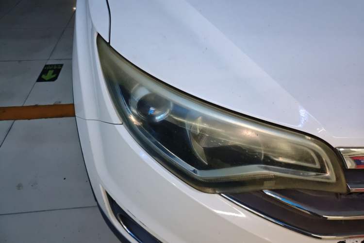 Used FAW Senya R7 2016 1.6L Manual Luxury Model
