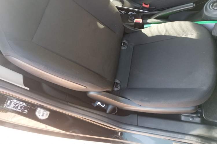 Used smart fortwo 2015 1.0L 52 kW hardtop Dynamic version