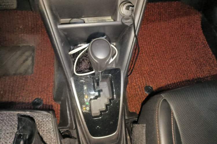Used Toyota YARiS L Zhi Xuan 2020 X-Trail X 1.5L CVT Luxury Edition Gear Lever