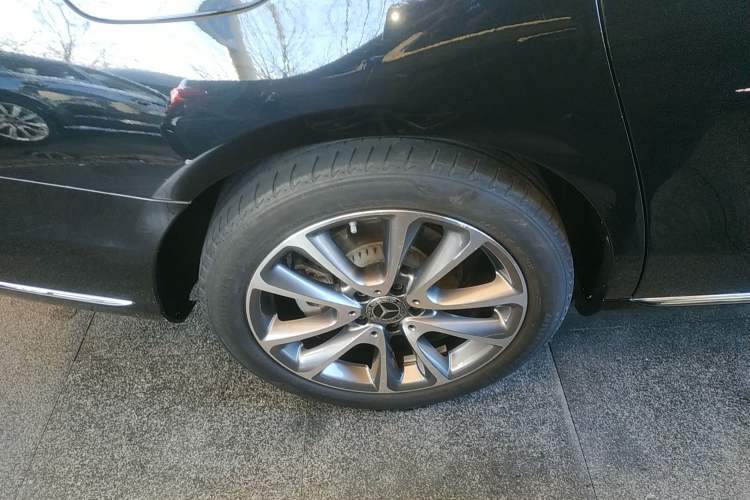 Used Mercedes-Benz E-Class 2019 Restyled E 300 L Luxury Edition