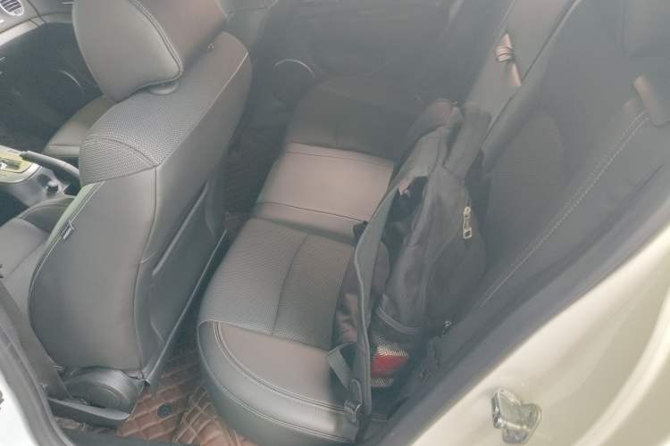 Used Chevrolet Cruze 2013 Hatchback 1.6T Automatic Flagship Model Left Rear Seat