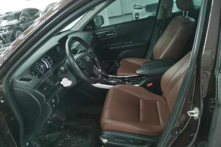 Used Honda Accord 2016 2.4L Luxury Edition Left Front Seat