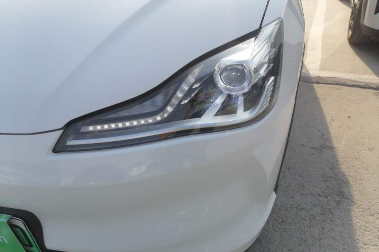 Used NETA V 2021 Long-Range Entertainment Edition Upgrade Model