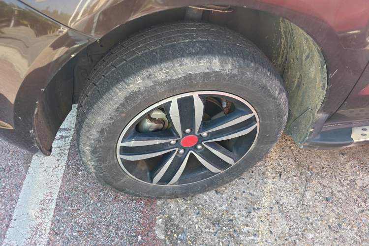 Used Geely Auto GX7 2015 Classic Edition 1.8L Manual Urban Model China IV
