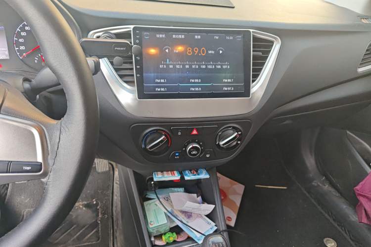 Used Hyundai Verna (new generation) 2016 1.4L Manual Cool Edition GLS
